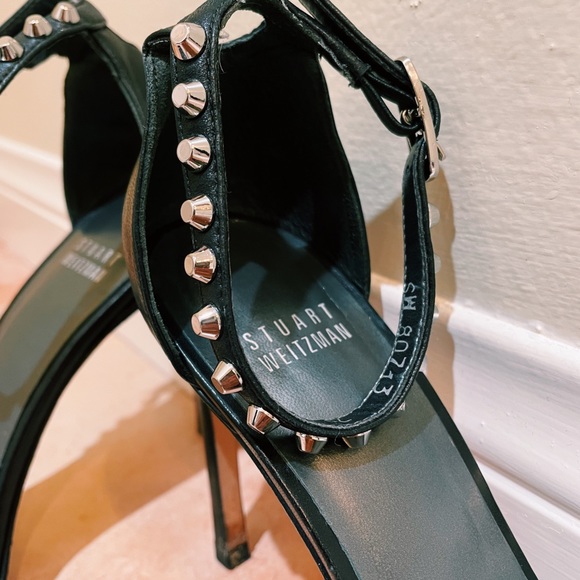 Stuart Weitzman “What a Stud” Nudistsong Sandal - Picture 2 of 4